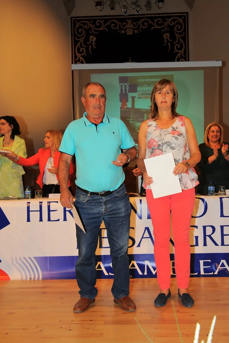 Donantes con medalla de oro, 20 donaciones Donantes con medalla de oro, 20 donaciones