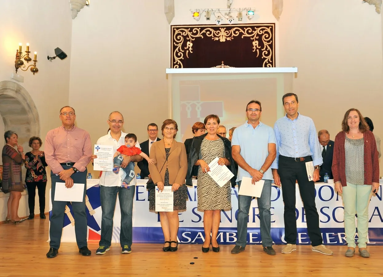 Donantes con Medalla de Oro 40 donaciones Donantes con Medalla de Oro 40 donaciones